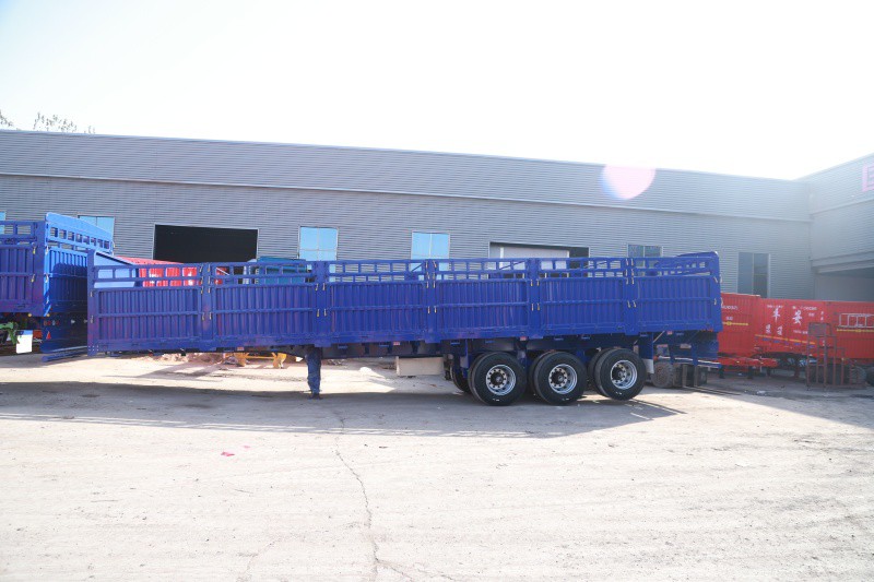 울타리 세미 트레일러 트럭